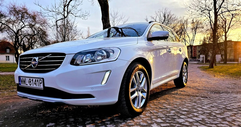 Volvo XC 60 cena 84900 przebieg: 129939, rok produkcji 2016 z Łochów małe 781